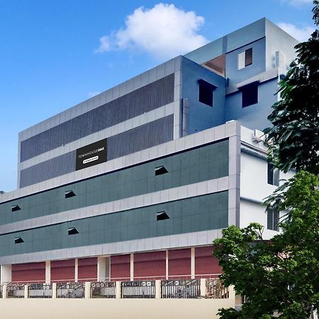 Townhouse Oak Sarusajai Stadium Dispur Extérieur photo