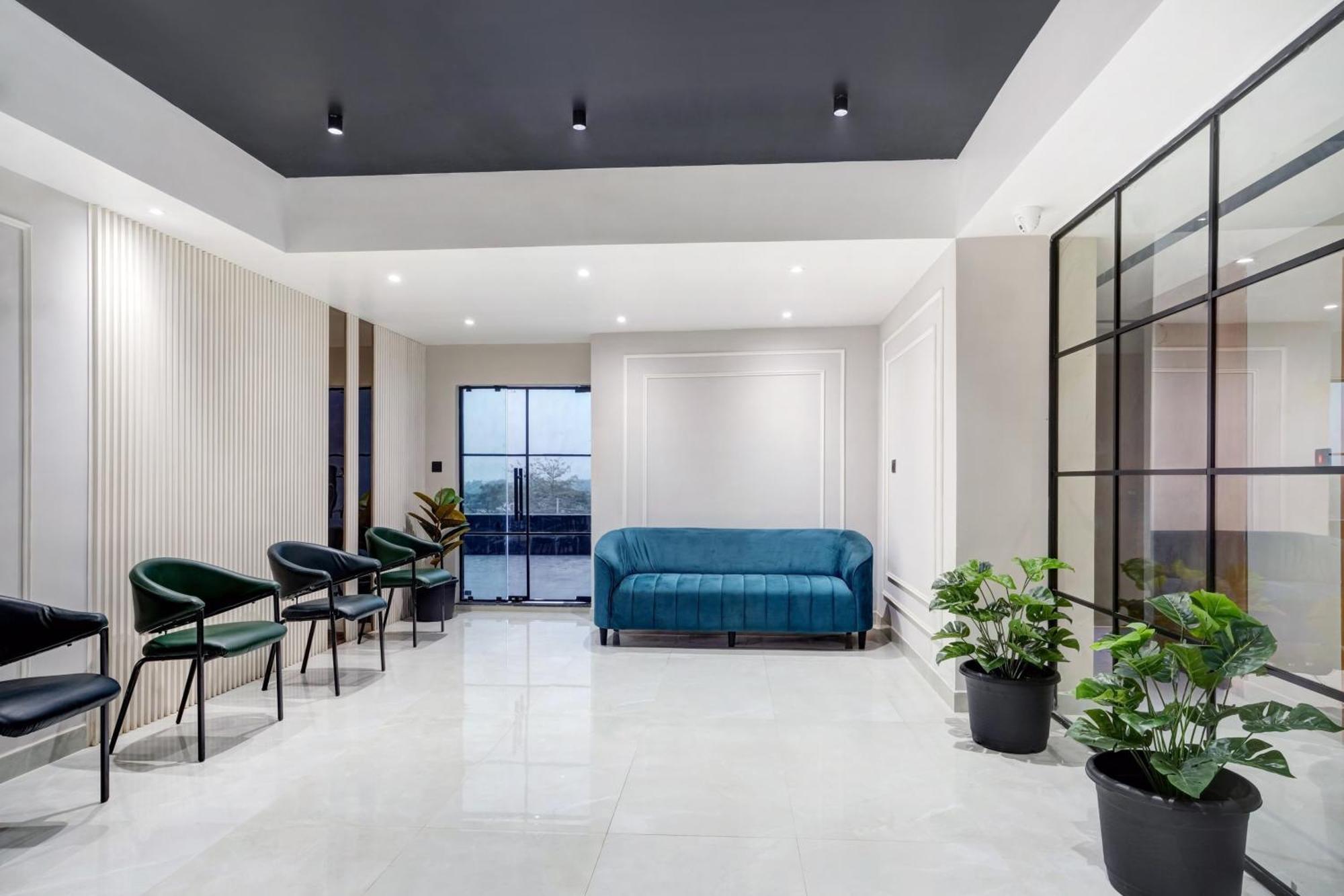 Townhouse Oak Sarusajai Stadium Dispur Extérieur photo