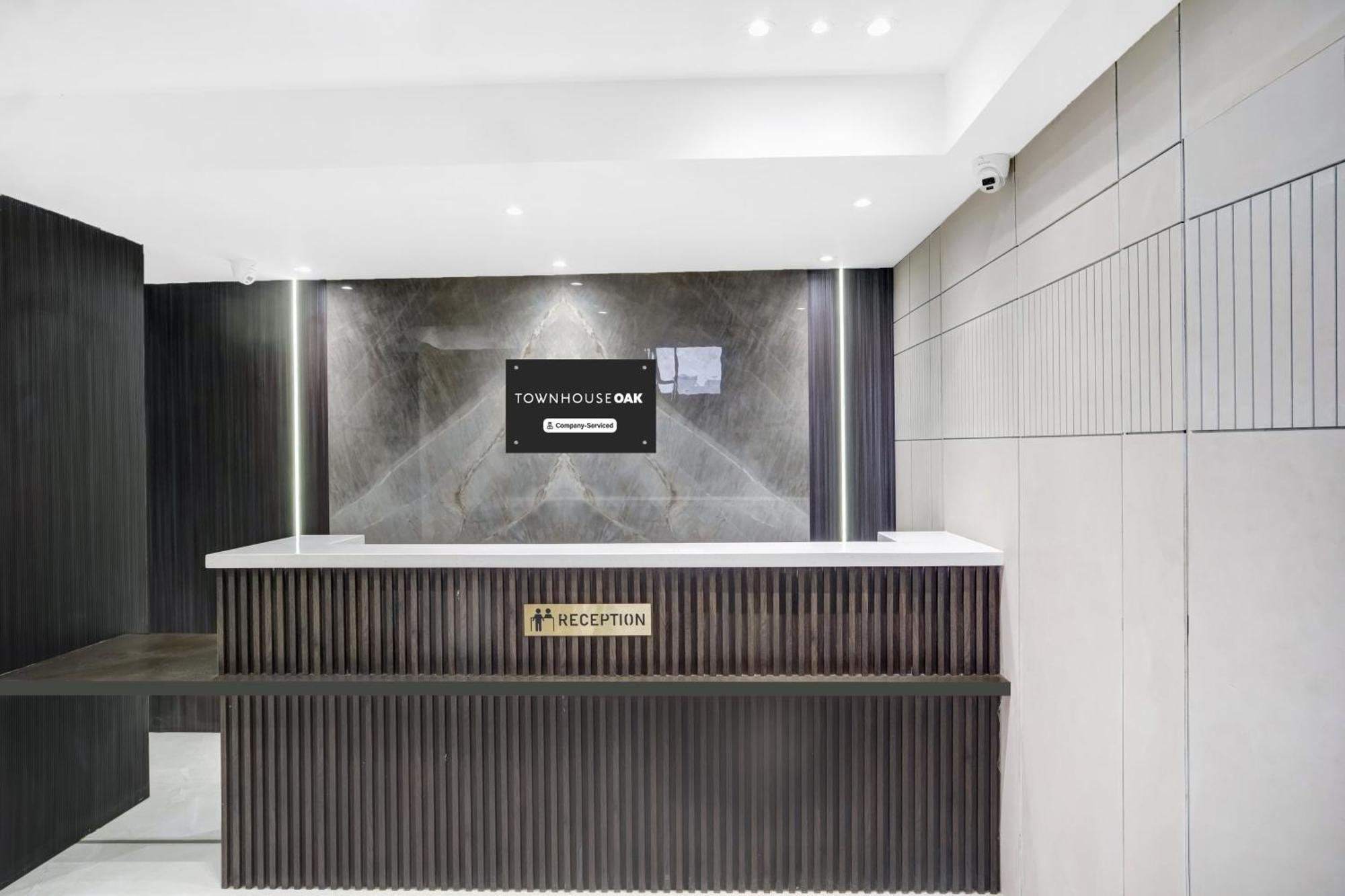Townhouse Oak Sarusajai Stadium Dispur Extérieur photo