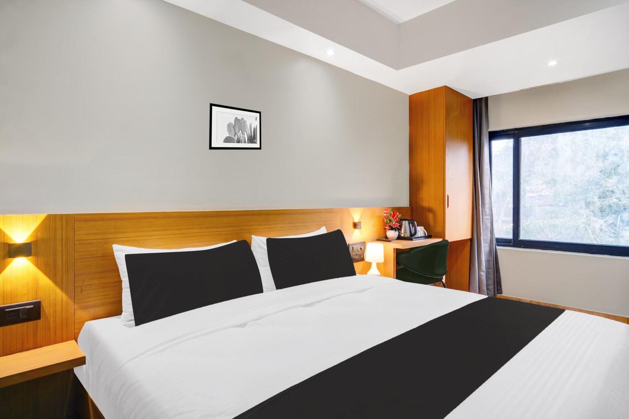 Townhouse Oak Sarusajai Stadium Dispur Extérieur photo
